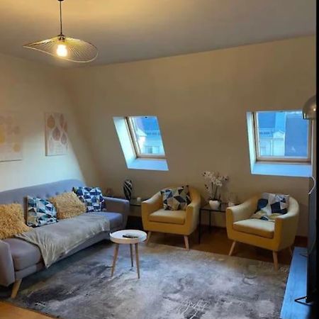 Quiet And Spacious Apartment Near Champs Elysees Parigi Esterno foto