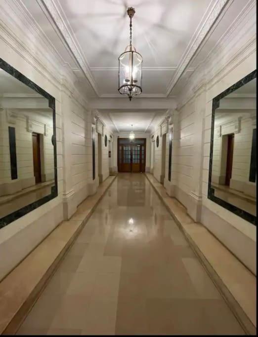 Quiet And Spacious Apartment Near Champs Elysees Parigi Esterno foto