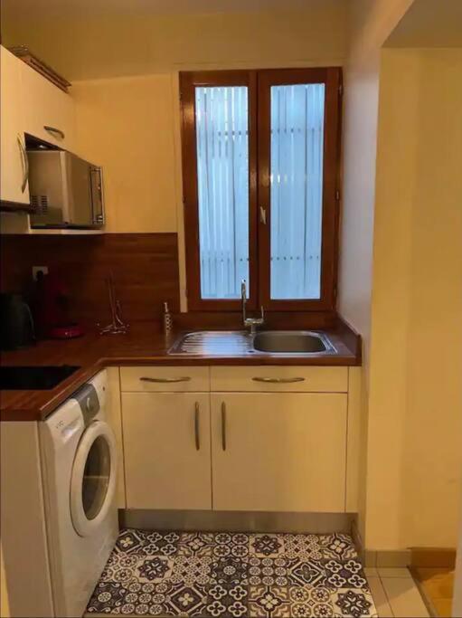 Quiet And Spacious Apartment Near Champs Elysees Parigi Esterno foto